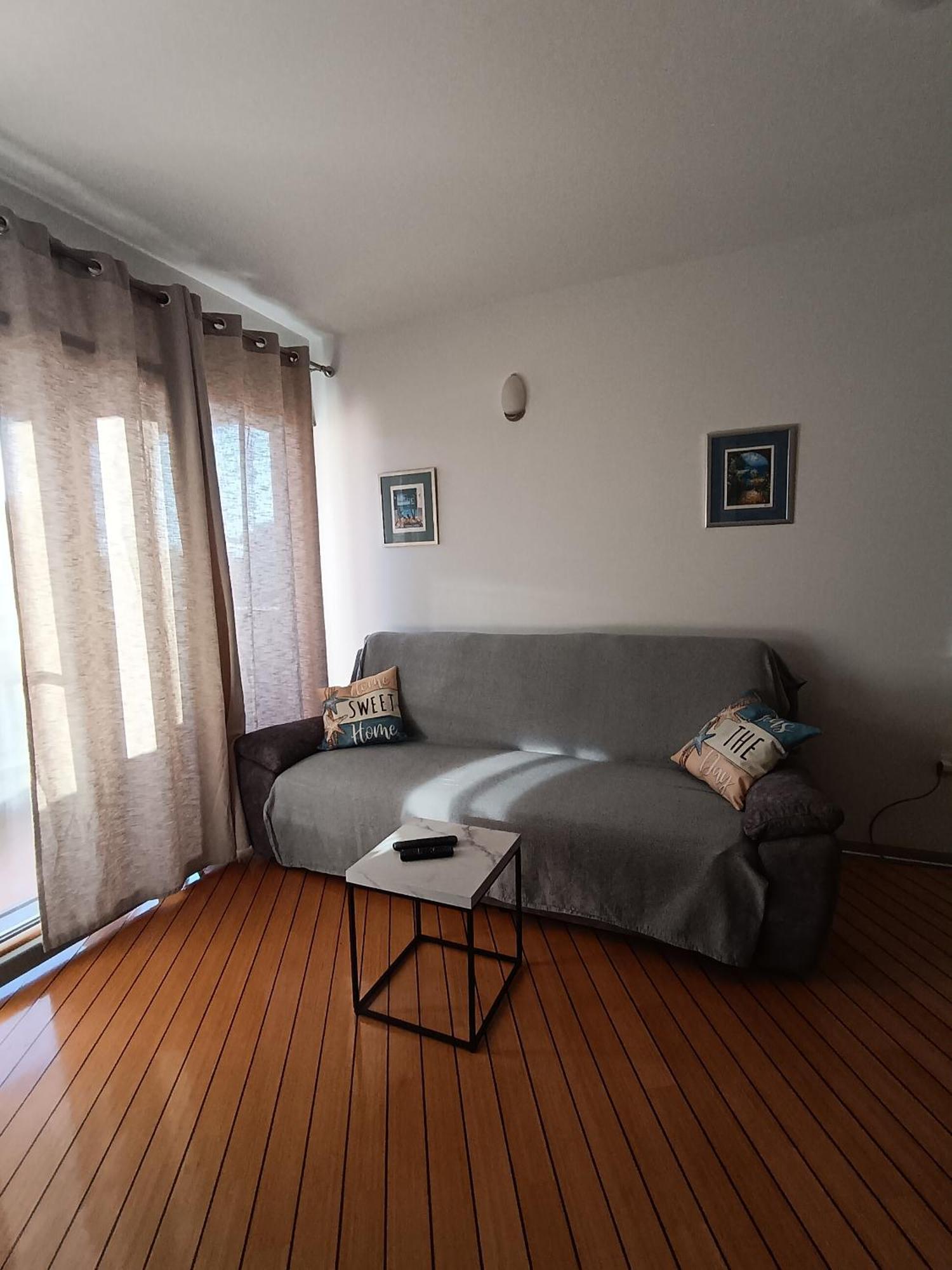 פטרצ'אנה Lily Apartments Punta Skala מראה חיצוני תמונה
